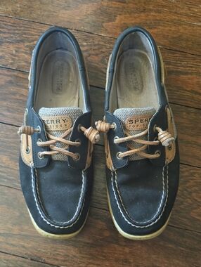 Sperry Women's Black and Tan Leather Moc Toe Boat Shoes
